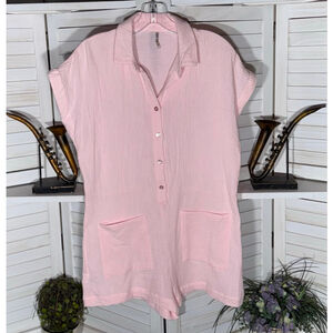 NWOT Forever 21 gauze cotton light pink short romper buttoned front pockets sz M